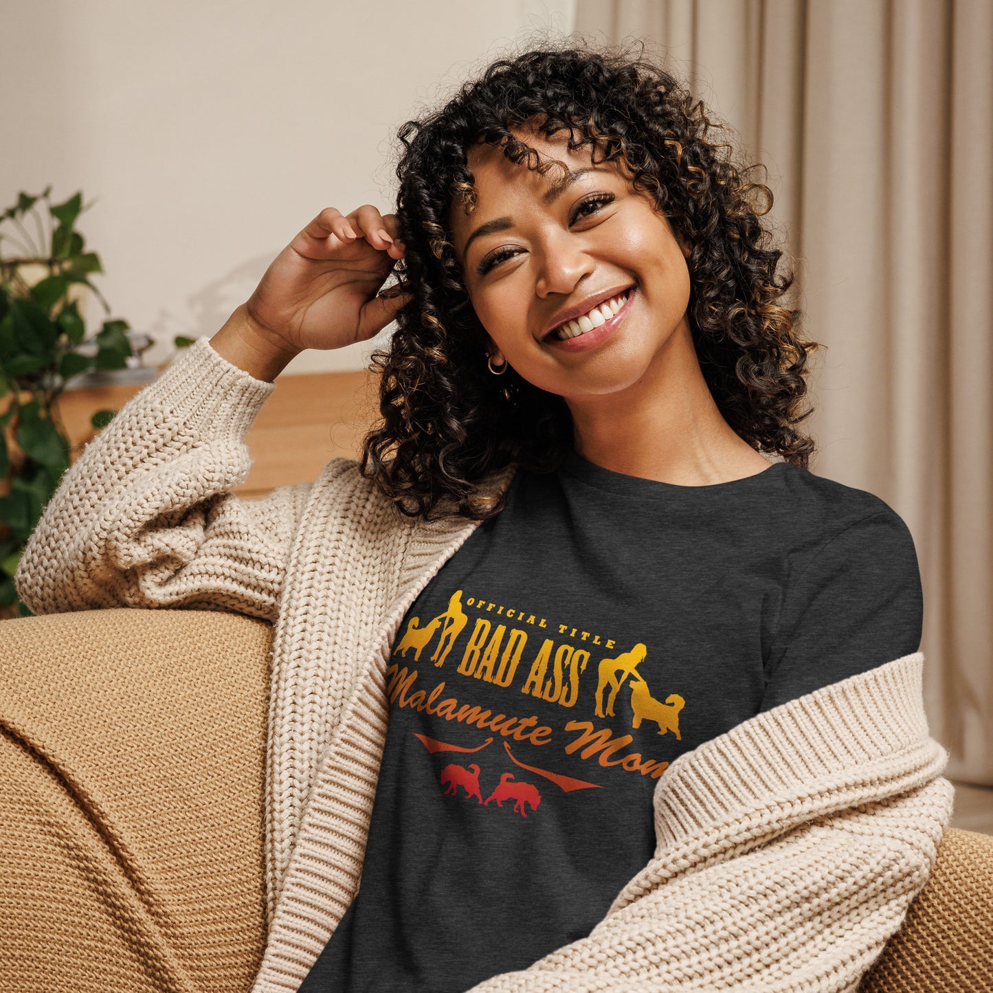 Bad Ass Malamute Mom Women's Relaxed T-Shirt