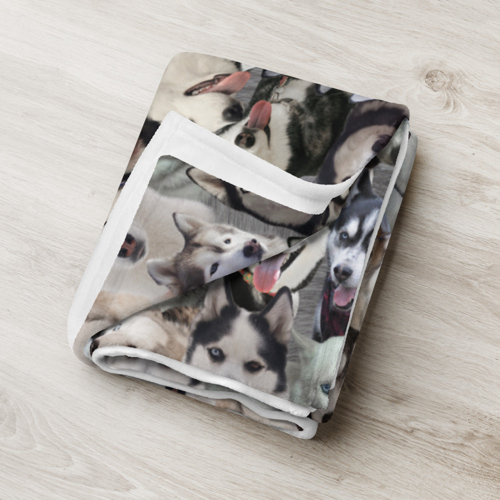 Siberian Husky Throw Blanket