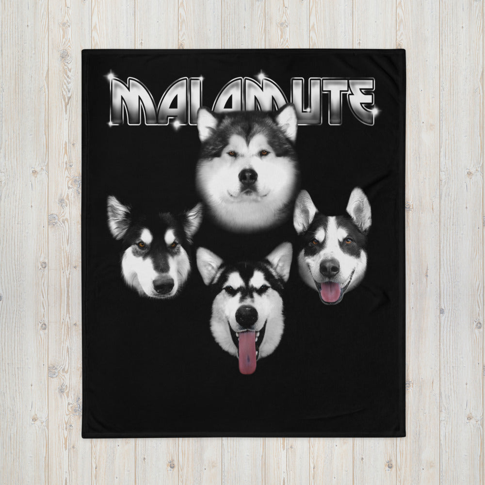 MALAMUTE KISS Throw Blanket