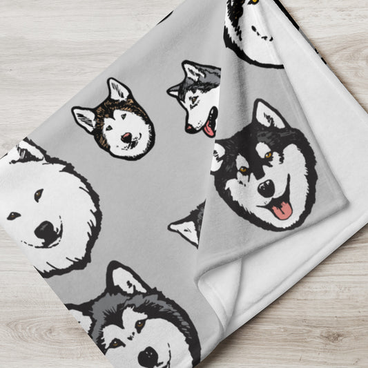 Alaskan Malamute Pattern Throw Blanket