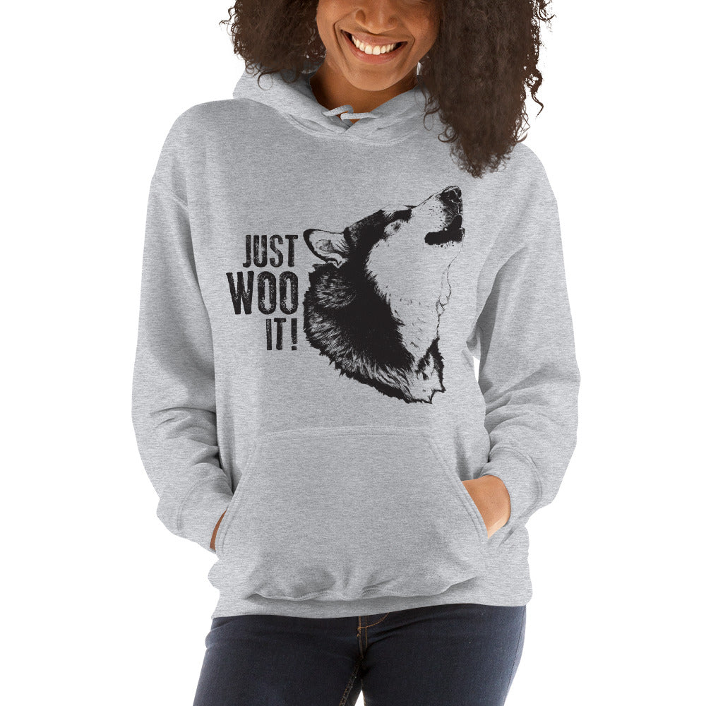 JUST WOO IT Alaskan Malamute Art - Sled Dog Pullover Hoodie